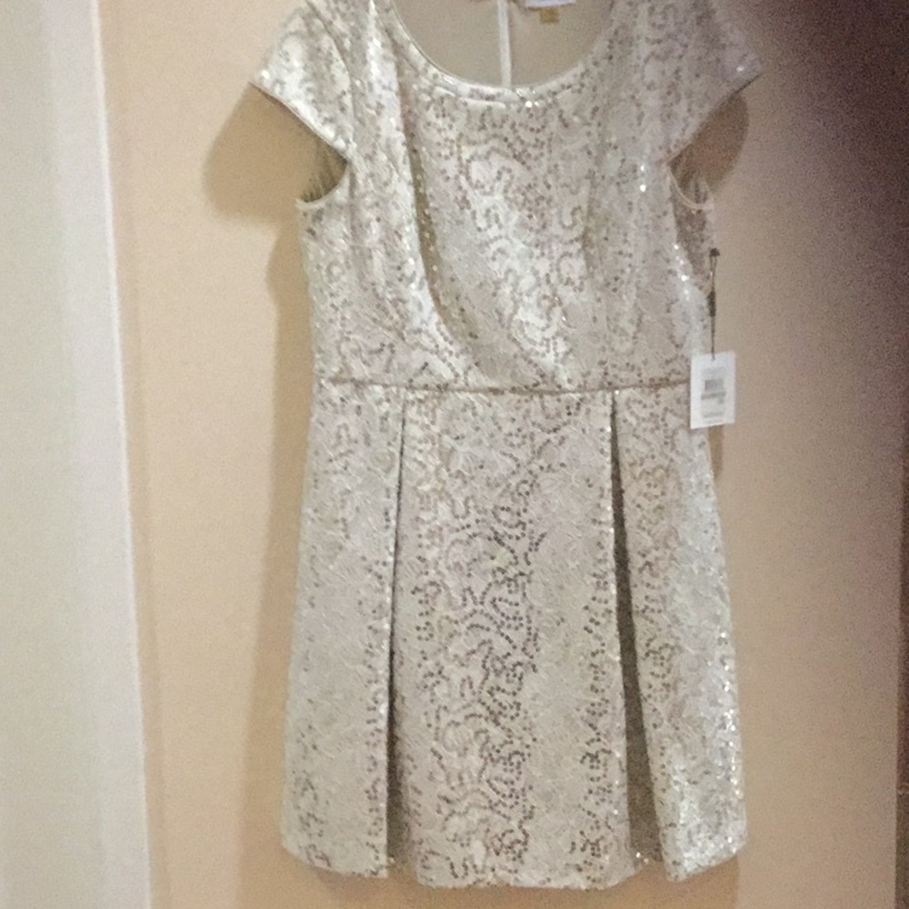 Women’s dress